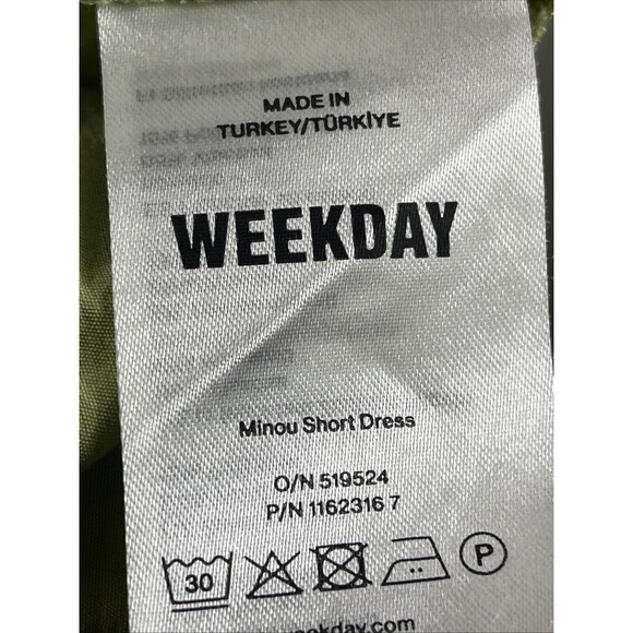 Weekday Women’s Green Minou Short Dress Size Small V Neck Short Sleeve - Picture 3 of 7